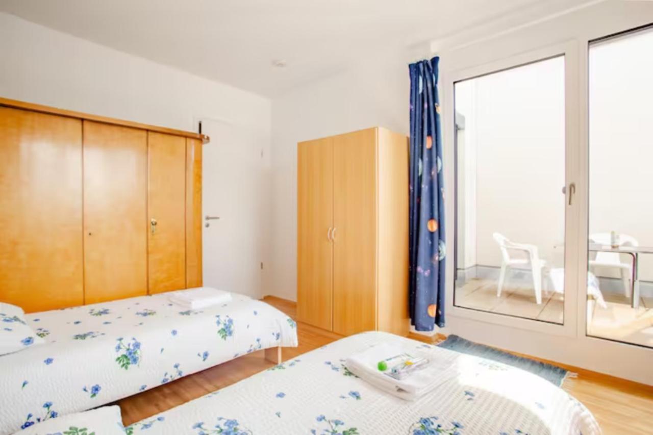 Beautiful Room With Balcony Direction To Messe Hannover Exterior photo